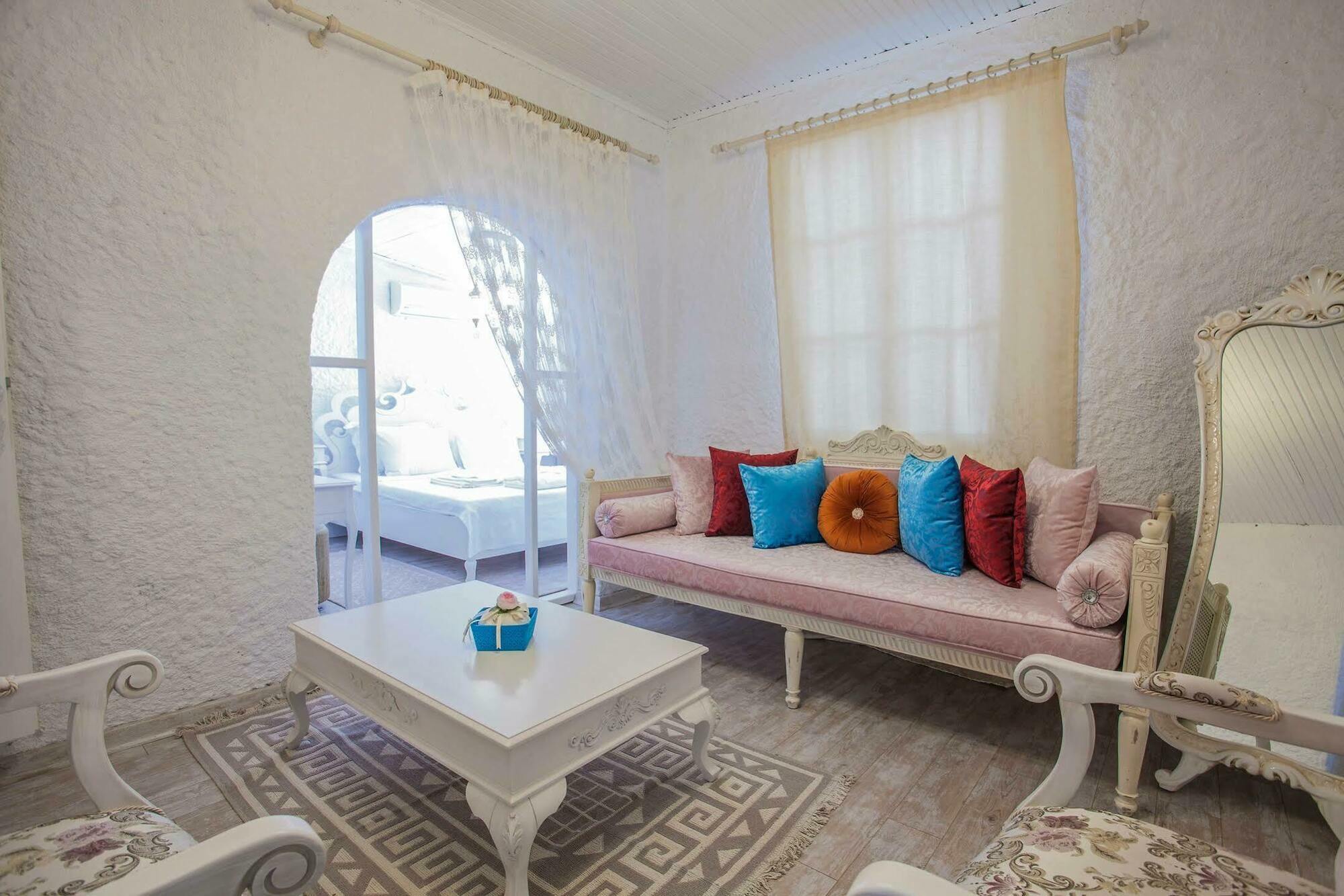 Alacati Alanur Otel エクステリア 写真