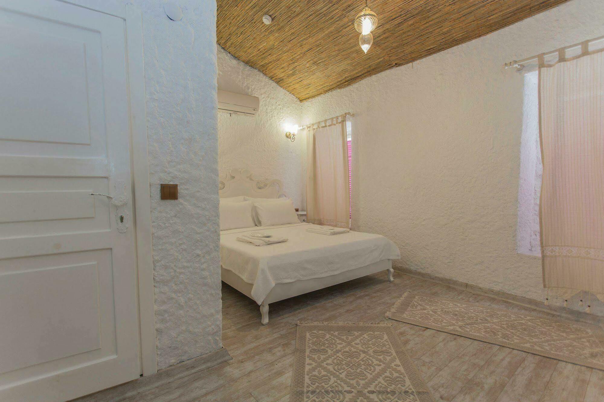Alacati Alanur Otel エクステリア 写真
